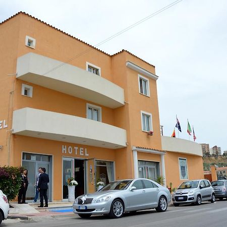 Hotel Carlo V ポルト・エンペードクレ エクステリア 写真